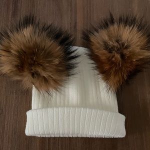 New kids winter beanie/hat fur pompoms